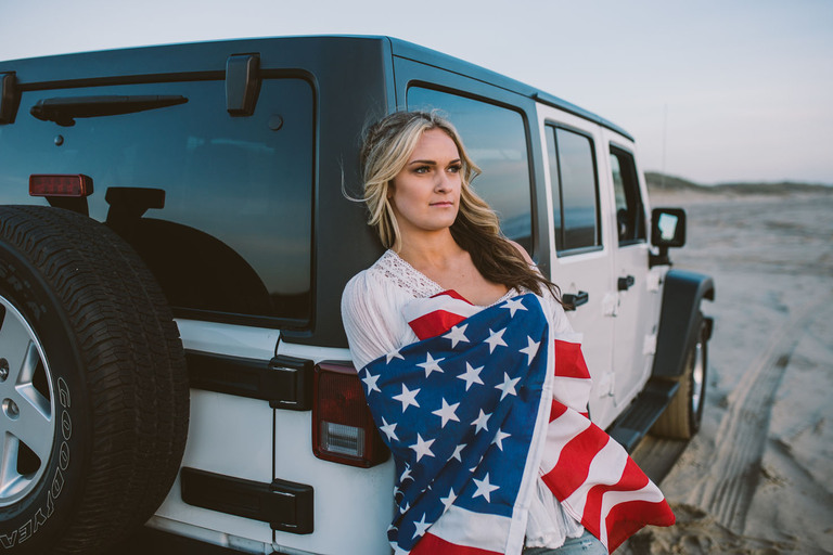 Sydney Bakersfield high school senior portraits